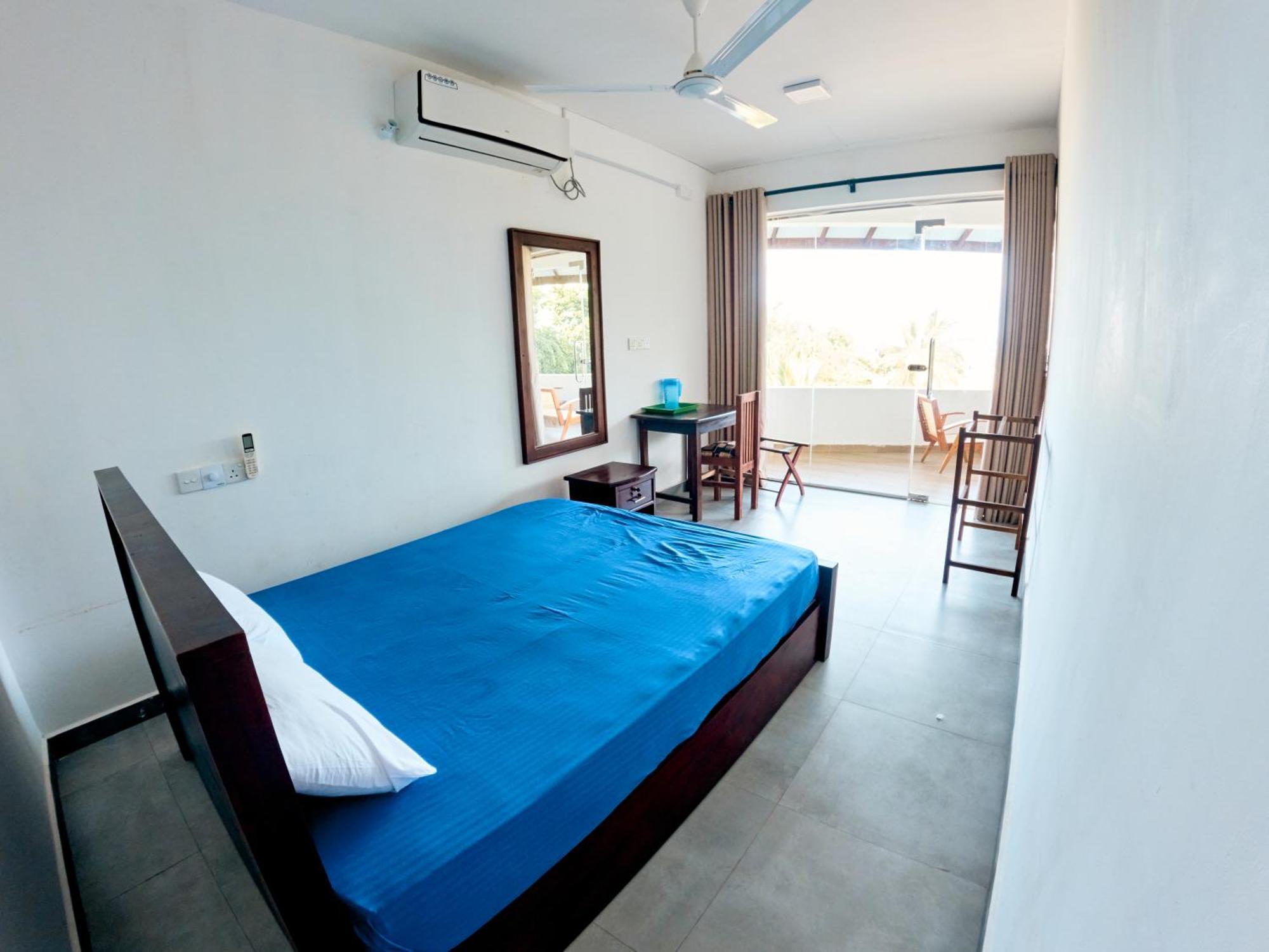 Baden Beach Hotel Kalkudah  Kültér fotó