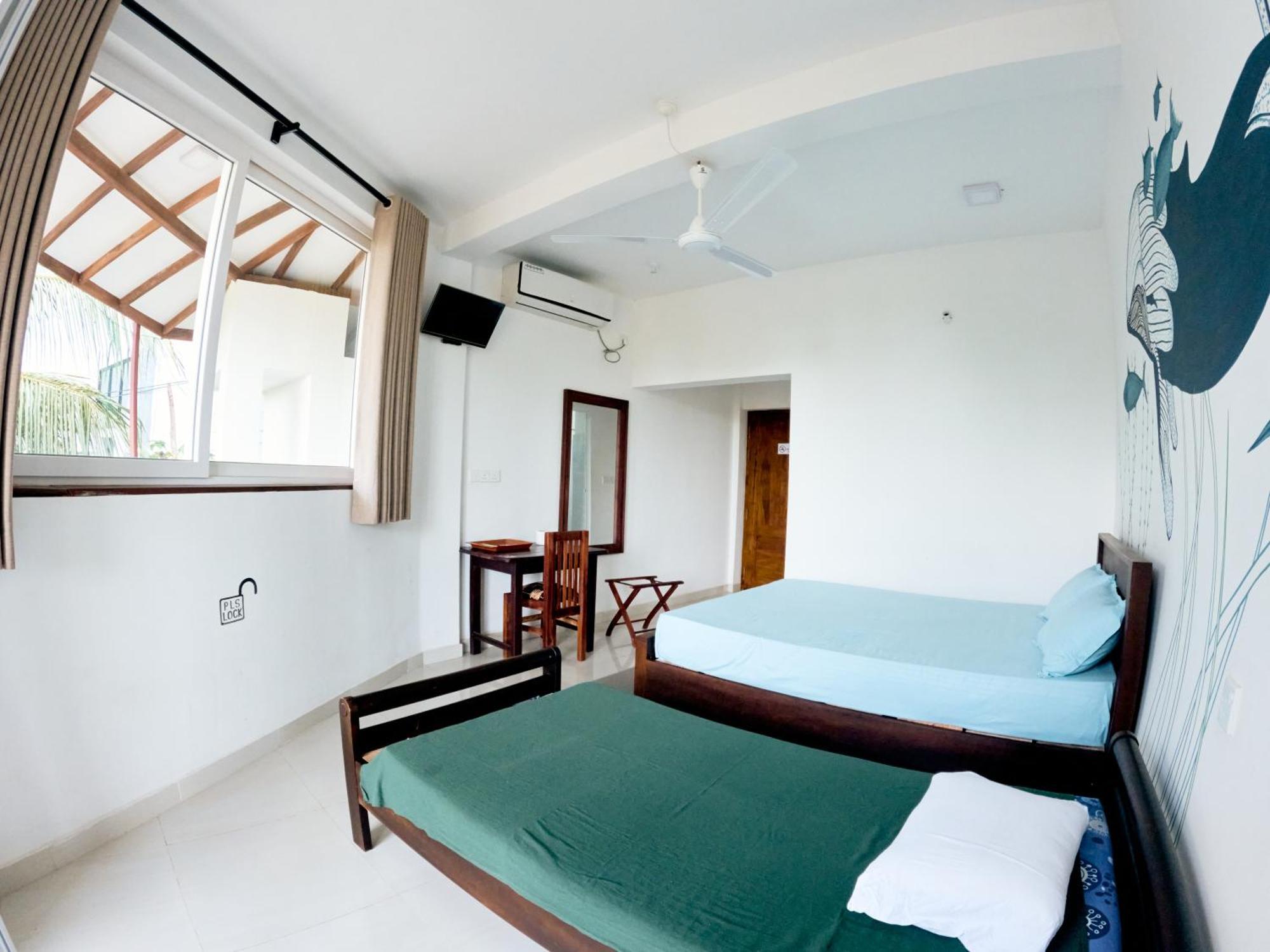 Baden Beach Hotel Kalkudah  Kültér fotó