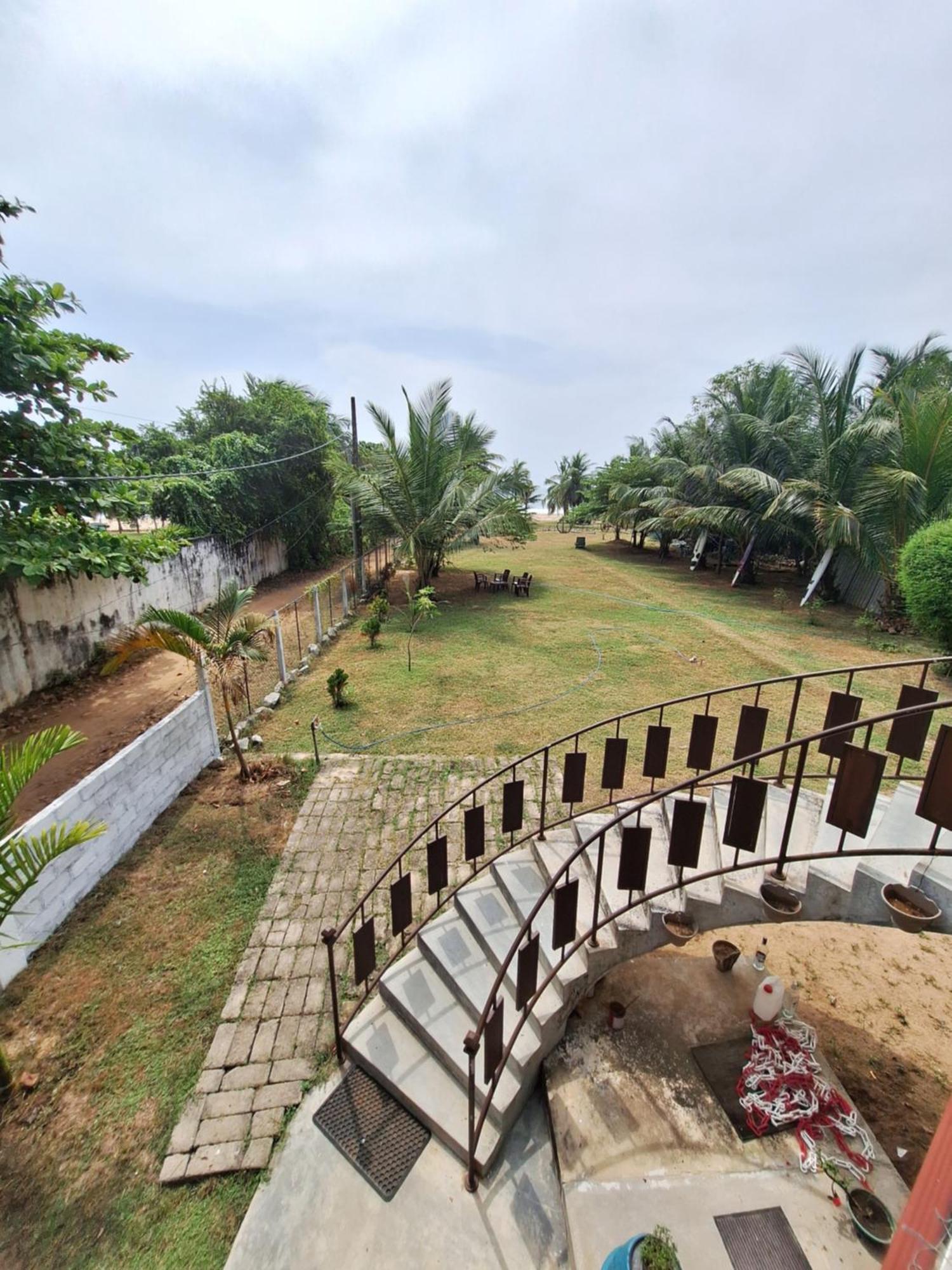 Baden Beach Hotel Kalkudah  Kültér fotó
